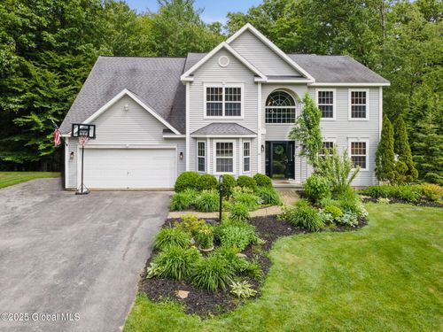 10 Overlook Dr, Wilton, NY, 12831-2810 | Card Image