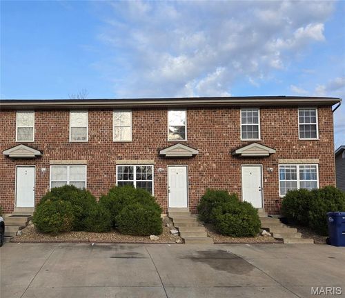 apt-b-610 Linda Ln, Wentzville, MO, 63385-1073 | Card Image
