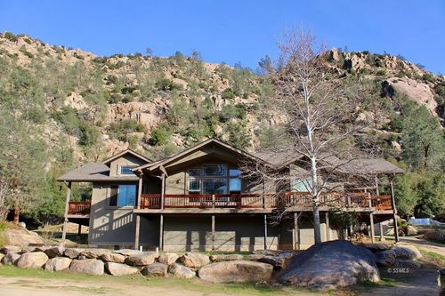 12504 Sierra Way, Kernville, CA, 93238 | Card Image