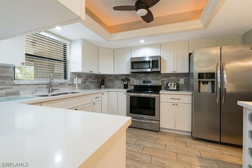 c301-75 Saint Andrews Boulevard, NAPLES, FL, 34113 | Card Image