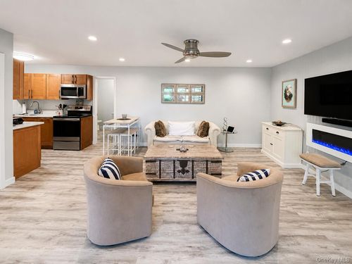 133-C-133 Harbor Walk, Sayville, NY, 11782 | Card Image