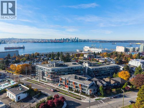sl15-422 E 3rd Street, North Vancouver, BC, V7L1G2 | Card Image
