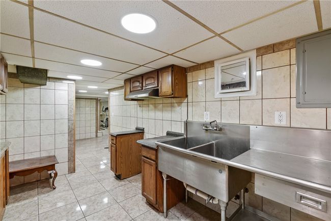 3640 Mintwood St, House other with 3 bedrooms, 2 bathrooms and 4 parking in Pittsburgh PA | Image 22