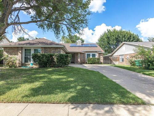 4321 Pepperbush Dr, Fort Worth, TX, 76137-1176 | Card Image