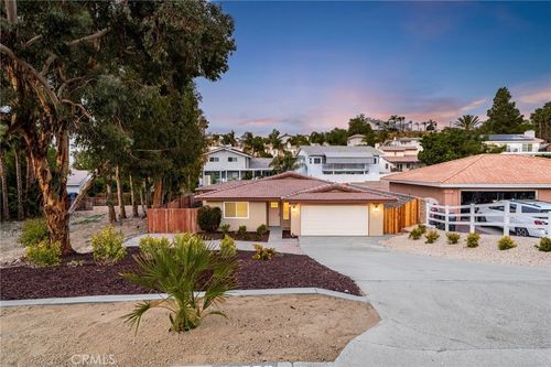 30550 Cinnamon Teal Dr, Canyon Lake, CA, 92587-7708 | Card Image