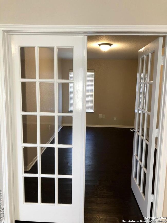 6138 Luckey Run, House other with 3 bedrooms, 2 bathrooms and null parking in San Antonio TX | Image 9