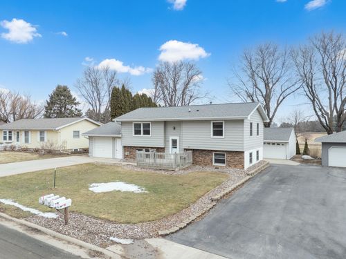 223 Rena Belle St Nw, Eyota, MN, 55934-9724 | Card Image