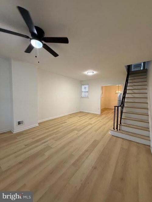 3826 N Marshall St, PHILADELPHIA, PA, 19140-3216 | Card Image