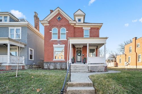 647 Oakwood Ave, Columbus, OH, 43205-2822 | Card Image