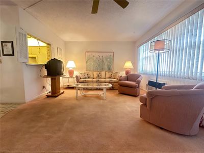 163 - 163 Markham H, Condo with 1 bedrooms, 1 bathrooms and null parking in Deerfield Beach FL | Image 3