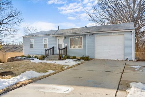 9220 Mckinley St, Kansas City, MO, 64138-4636 | Card Image
