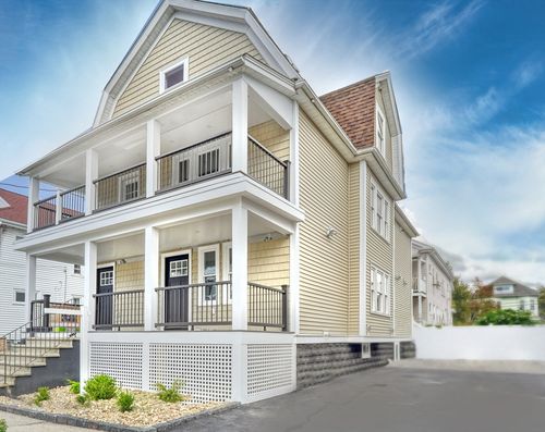 33 Hamilton St, Medford, MA, 02155-4207 | Card Image