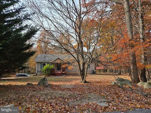 351 Cub Run Ln, HARPERS FERRY, WV, 25425-4537 | Card Image