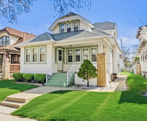 3306 S 15 Th Place, Milwaukee, WI, 53215 | Card Image