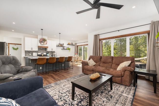 Main Living Room - Overlooking the Backyard. | Image 17
