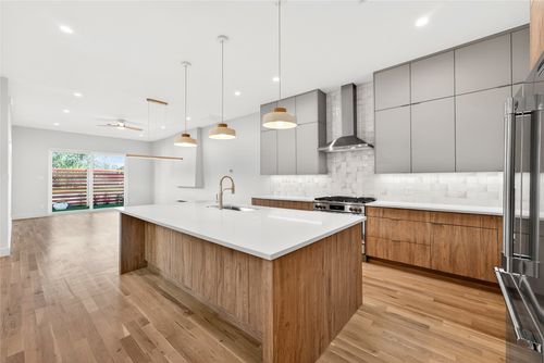 6603 Roper St, Dallas, TX, 75209-5226 | Card Image