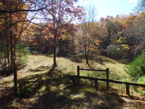 2501 Case Knife Ridge Rd, Pulaski, VA, 24301 | Card Image