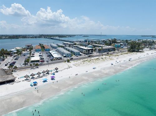 c27-611 Gulf Dr N, BRADENTON BEACH, FL, 34217-3344 | Card Image