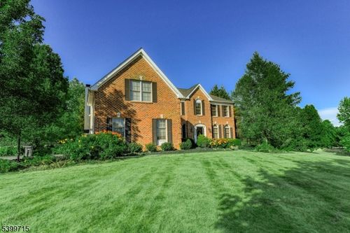 5 Hidden Valley Way, Asbury, NJ, 08802-1082 | Card Image