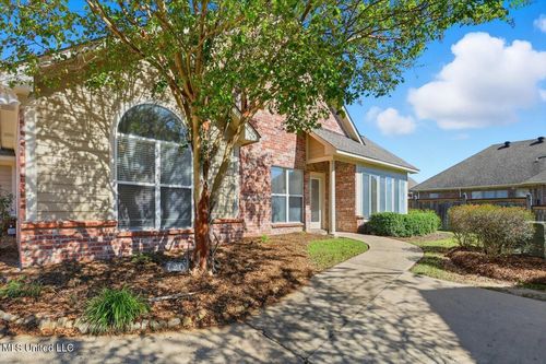 720 Independence Blvd, Flowood, MS, 39232-3326 | Card Image