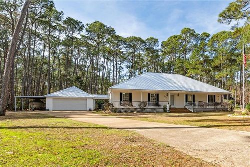 811 Ingraham Pl, Dauphin Island, AL, 36528-4410 | Card Image