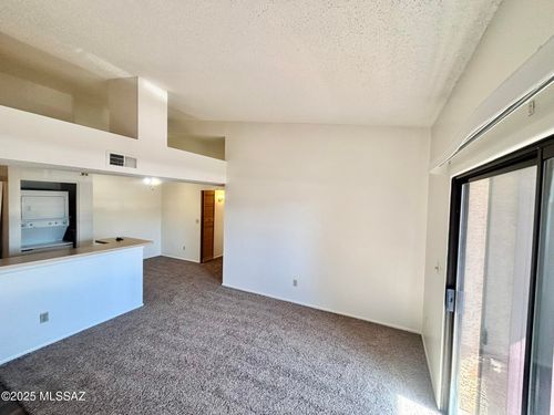 218-2172 N Pantano Road, Tucson, AZ, 85715 | Card Image