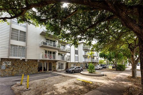 apt-38-1220 71st St, Miami Beach, FL, 33141-3603 | Card Image