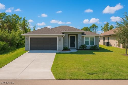 211 Australian Dr, ROTONDA WEST, FL, 33947-4801 | Card Image