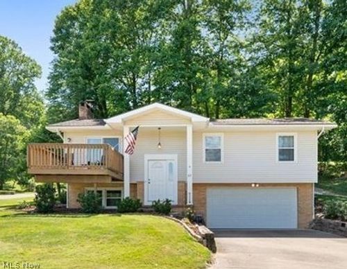 63 W Mohawk Dr, Malvern, OH, 44644-9602 | Card Image