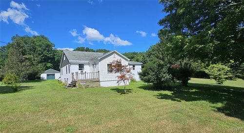 2 Johnny Cake Rd, Fulton, NY, 13069-4033 | Card Image