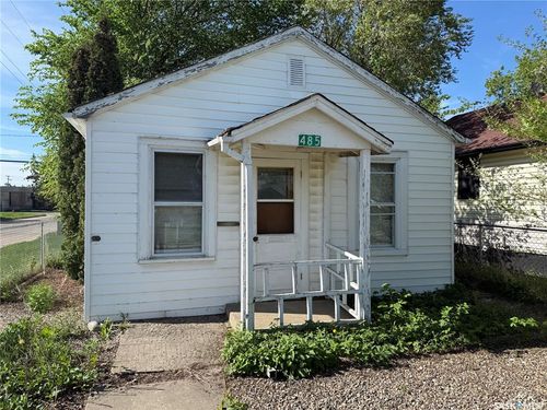 485 12th St E, Prince Albert, SK, S6V1C3 | Card Image