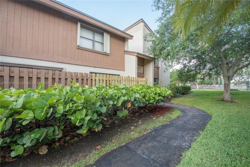 1b-10945 Sw 113th Pl, Miami, FL, 33176-3176 | Card Image