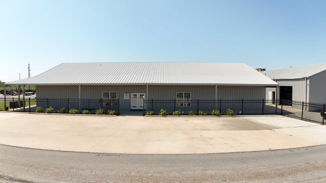 13064 Us Highway 75, Home with 0 bedrooms, 0 bathrooms and null parking in Van Alstyne TX | Image 31