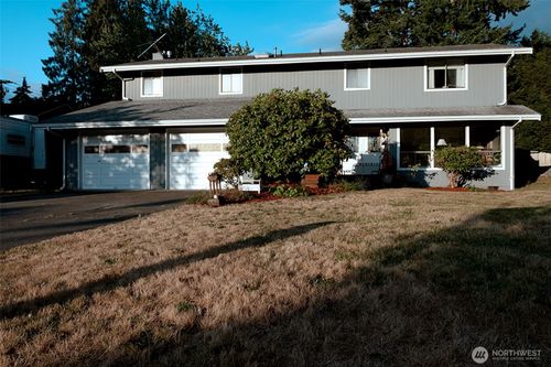 15213 103rd Avenue Ct E, Puyallup, WA, 98374-9701 | Card Image