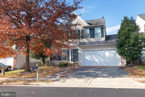 6758 Sutton Oaks Way, GAINESVILLE, VA, 20155-1487 | Card Image