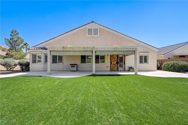 8204 Turbys Treehouse Pl, House other with 4 bedrooms, 3 bathrooms and null parking in Las Vegas NV | Image 80
