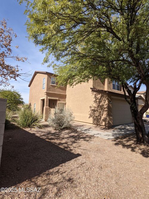 8445 N Avenida De La Bellota, Tucson, AZ, 85742-8217 | Card Image