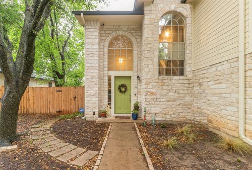 2912 Feathercrest Dr, Austin, TX, 78728-4328 | Card Image