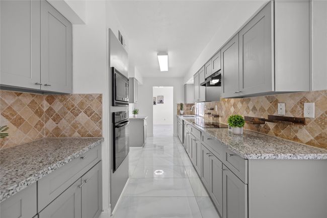 3122 Lazy Brook Dr, House other with 4 bedrooms, 3 bathrooms and 2 parking in Sugar Land TX | Image 12