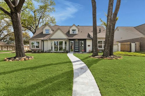 2302 Brooktree Dr, Houston, TX, 77008-1110 | Card Image