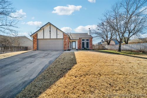 7424 88th St, Tulsa, OK, 74133-4894 | Card Image