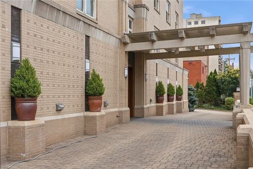 1002-220 N Bellefield Avenue, Oakland, PA, 15213 | Card Image