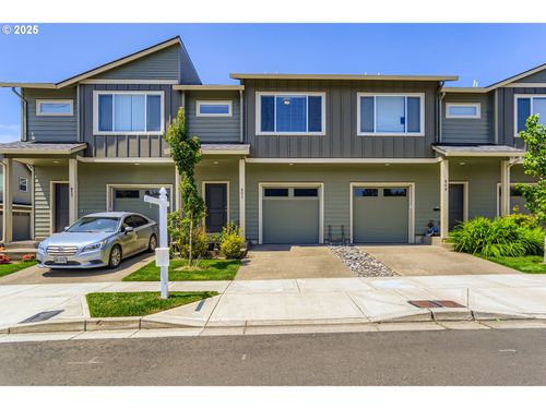 851 S 25th Ave, Cornelius, OR, 97113-7121 | Card Image