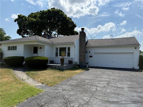 107 Long Meadow Dr, Rochester, NY, 14621-1107 | Card Image