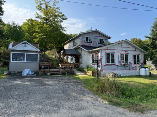 48 Kitchen Rd S, Huntsville, ON, P1H1Y3 | Card Image