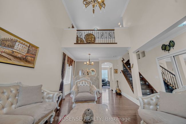 147 Whitwell Dr, House other with 6 bedrooms, 4 bathrooms and 4 parking in Brampton ON | Image 8