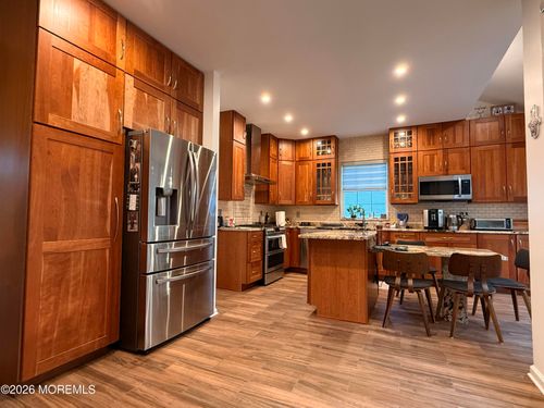 16 Samantha Dr, Morganville, NJ, 07751-4006 | Card Image