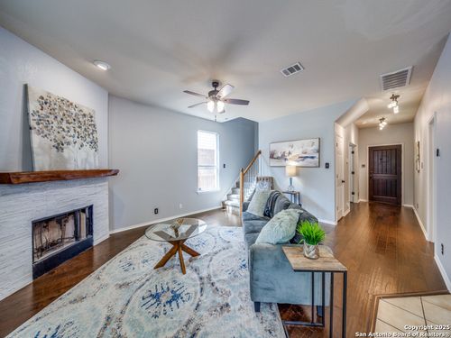 520 Foxford Run Dr, Schertz, TX, 78108-2287 | Card Image