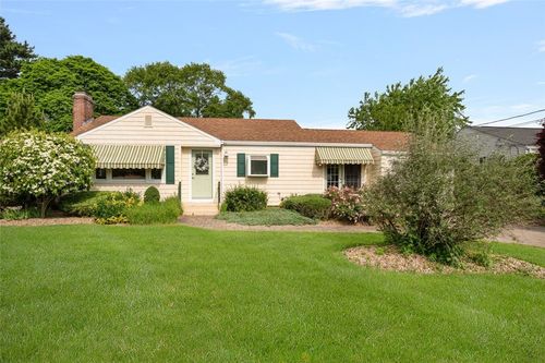 67 Plantation Dr, Cranston, RI, 02920-5533 | Card Image