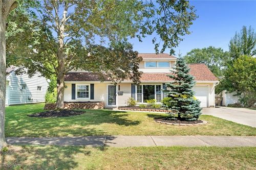 3412 Atterbury St, Cuyahoga Falls, OH, 44221-1116 | Card Image